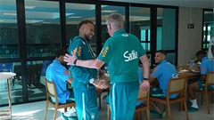 Neymar gây lo ngại ngay từ đầu đợt tập huấn của ĐT Brazil